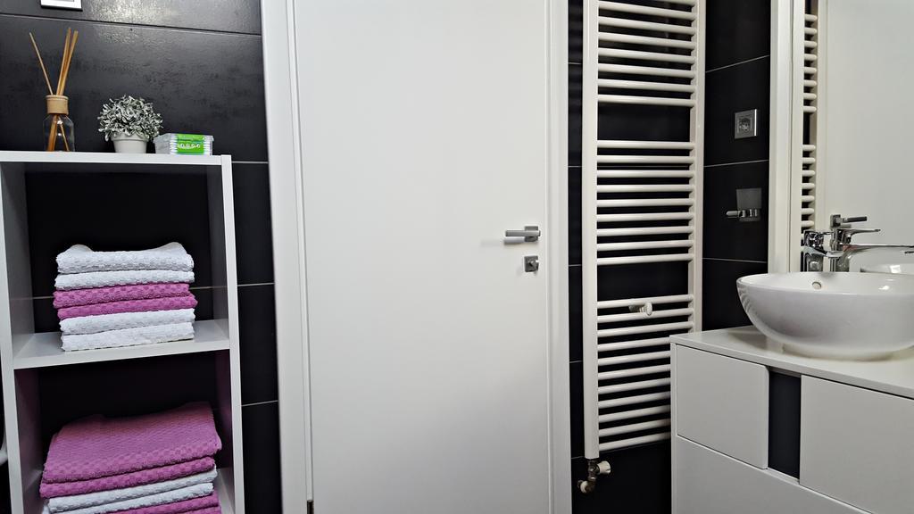 Apartment Lipa Irinovac Екстер'єр фото